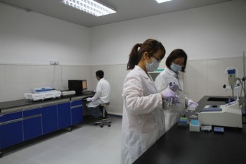 参观北京中天华康亲子鉴定中心实验室 29